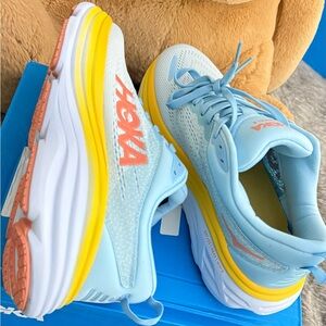 HOKA ONE ONE BONDI 8  sneakers shoes  Men’s Size 8 Women’s Size 9